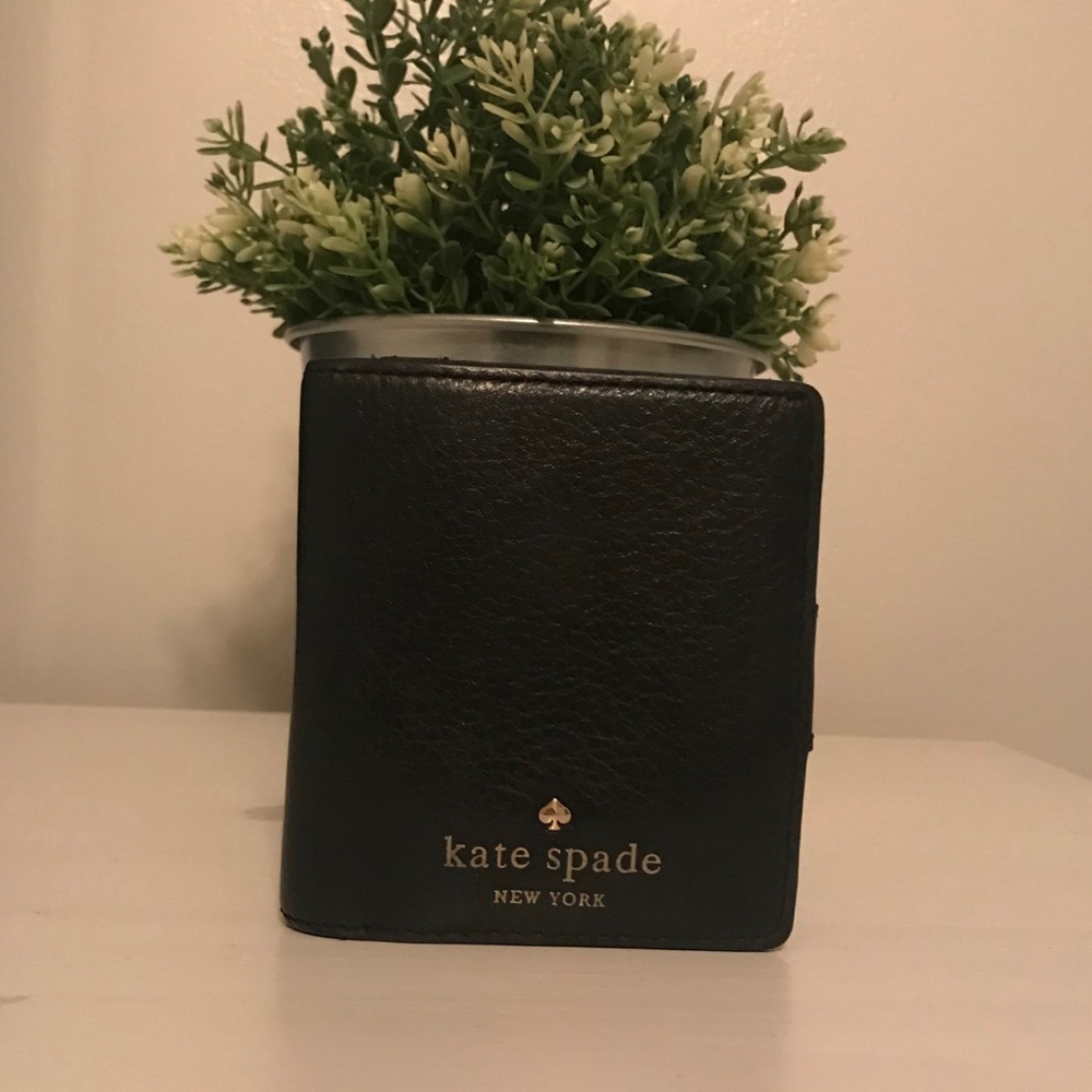 Kate Spade Small Wallet